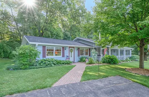 6900 Eastbourne Dr, Gregory, MI 48137 photo 1