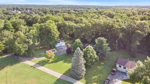 6900 Eastbourne Dr, Gregory, MI 48137 photo 24