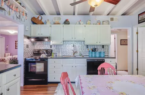 6900 Eastbourne Dr, Gregory, MI 48137 photo 12