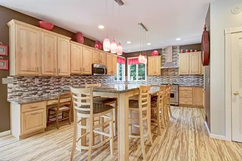 1826 Brookview Dr, Saline, MI 48176 photo 4