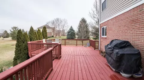 596 Darwin Ct, Saline, MI 48176 photo 5