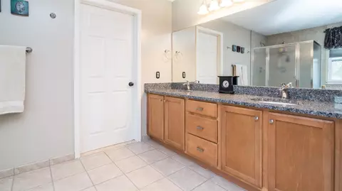 596 Darwin Ct, Saline, MI 48176 photo 50