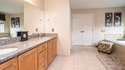 596 Darwin Ct, Saline, MI 48176 photo 51