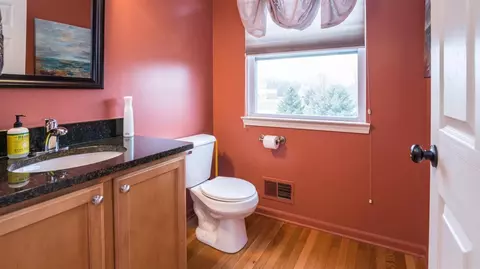 596 Darwin Ct, Saline, MI 48176 photo 34