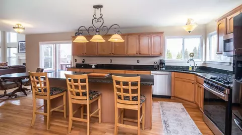 596 Darwin Ct, Saline, MI 48176 photo 27
