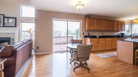 596 Darwin Ct, Saline, MI 48176 photo 22