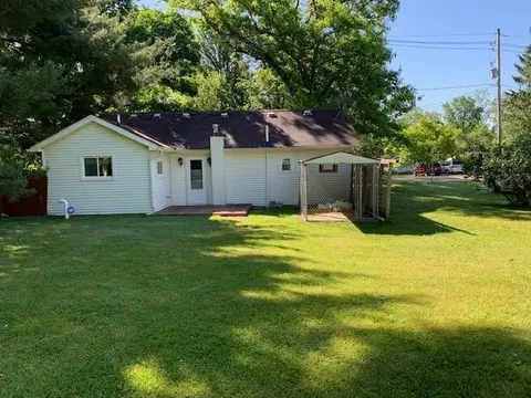 230 Stockbridge St, Gregory, MI 48137 photo 3