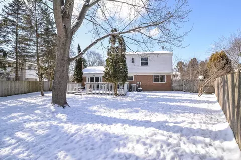 444 Marlpool Dr, Saline, MI 48176 photo 3