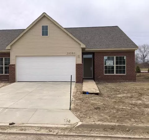 24084 Hemlock Dr, Flat Rock, MI 48134 photo 1