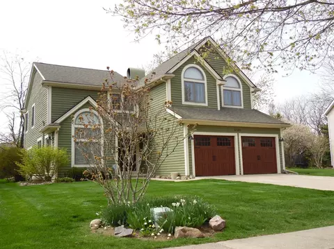 6460 Robison Ln, Saline, MI 48176 photo 2
