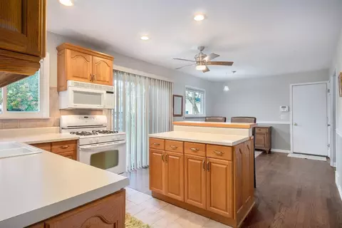 167 Wallace Dr, Saline, MI 48176 photo 9