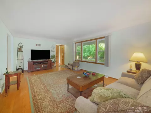 8459 Scully, Dexter, MI 48130 photo 6