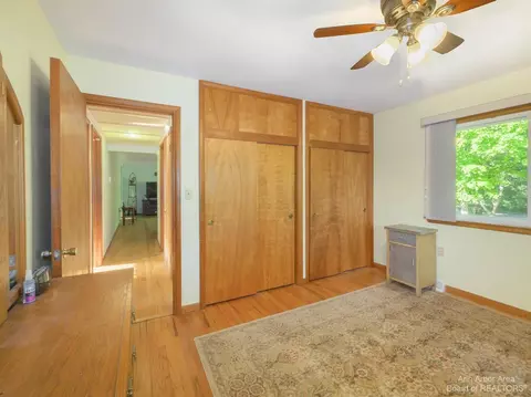 8459 Scully, Dexter, MI 48130 photo 9