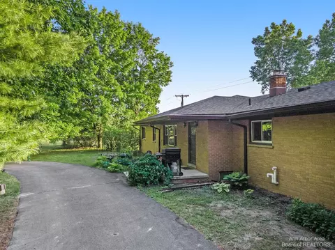 8459 Scully, Dexter, MI 48130 photo 35