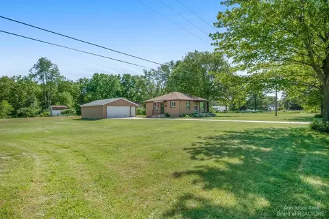 10550 Judd Rd, Willis, MI 48191 photo 2