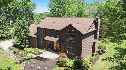 8422 Donovan Rd, Dexter, MI 48130 photo 3