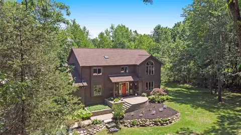 8422 Donovan Rd, Dexter, MI 48130 photo 5