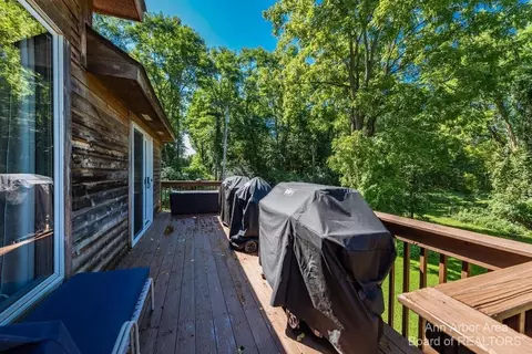 6307 Hellner Rd, Ann Arbor, MI 48105 photo 10