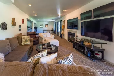 6307 Hellner Rd, Ann Arbor, MI 48105 photo 46