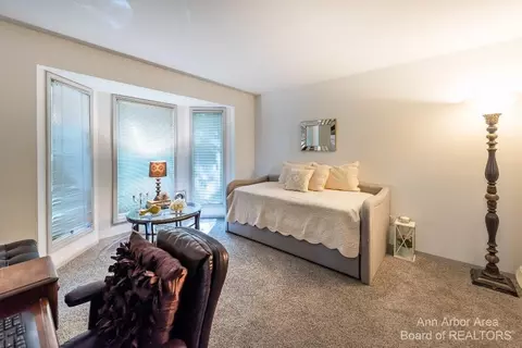 6307 Hellner Rd, Ann Arbor, MI 48105 photo 13