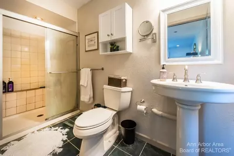 6307 Hellner Rd, Ann Arbor, MI 48105 photo 31