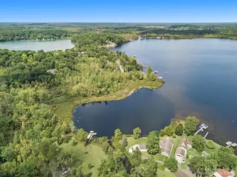 14136 Edgewater Dr, Gregory, MI 48137 photo 35