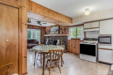 14136 Edgewater Dr, Gregory, MI 48137 photo 12