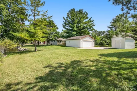 14136 Edgewater Dr, Gregory, MI 48137 photo 6