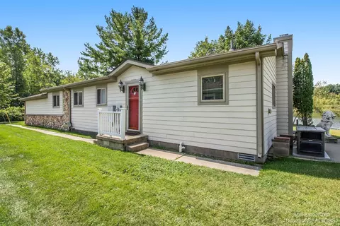 14136 Edgewater Dr, Gregory, MI 48137 photo 26
