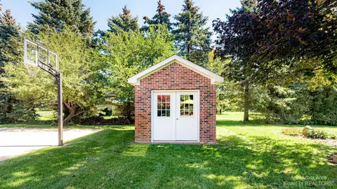 3329 Textile Rd, Saline, MI 48176 photo 18