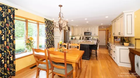 3329 Textile Rd, Saline, MI 48176 photo 29