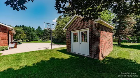 3329 Textile Rd, Saline, MI 48176 photo 59