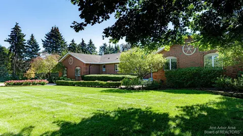 3329 Textile Rd, Saline, MI 48176 photo 63