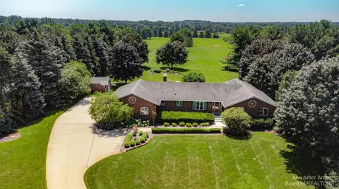 3329 Textile Rd, Saline, MI 48176 photo 2