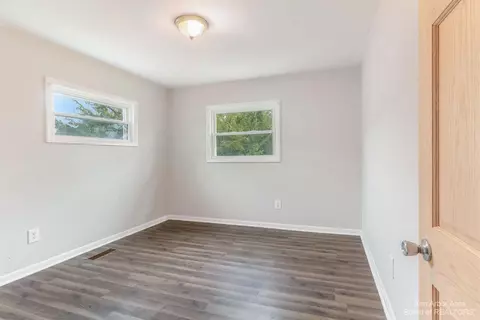 6026 Oakpoint Rd, Jackson, MI 49201 photo 17