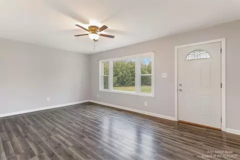 6026 Oakpoint Rd, Jackson, MI 49201 photo 6