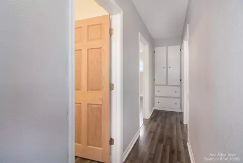 6026 Oakpoint Rd, Jackson, MI 49201 photo 13