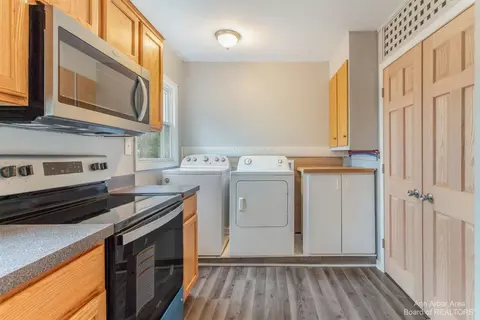 6026 Oakpoint Rd, Jackson, MI 49201 photo 10