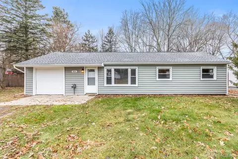 6026 Oakpoint Rd, Jackson, MI 49201 photo 3