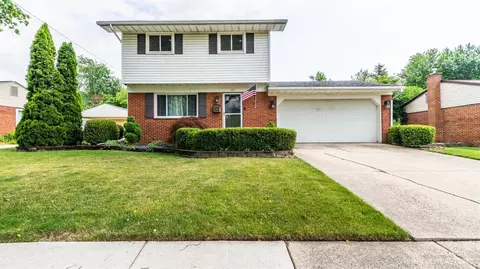 192 Wallace, Saline, MI 48176 photo 2
