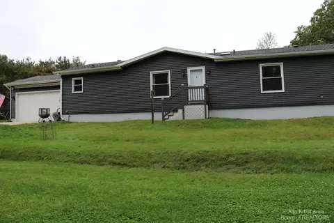 4703 W Jacobs Rd, Perry, MI 48872 photo 2