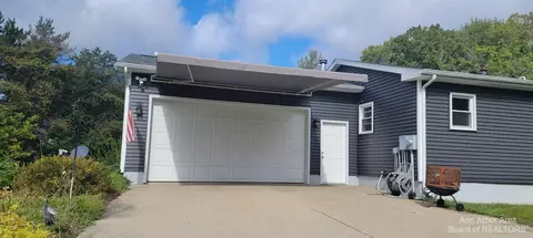 4703 W Jacobs Rd, Perry, MI 48872 photo 4