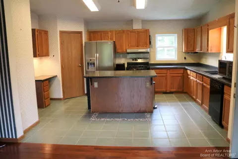 4703 W Jacobs Rd, Perry, MI 48872 photo 8