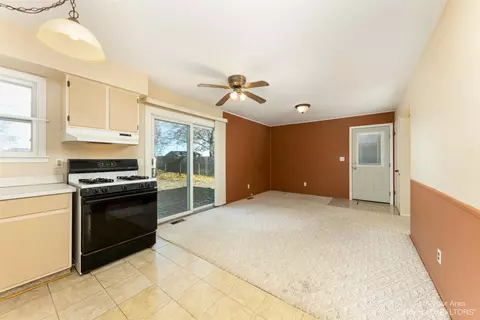 153 Tower Dr, Saline, MI 48176 photo 18