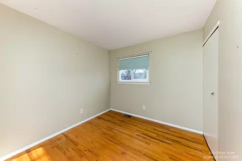 153 Tower Dr, Saline, MI 48176 photo 19