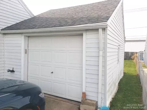 623 Bentley Dr, Monroe, MI 48162 photo 38