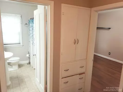 623 Bentley Dr, Monroe, MI 48162 photo 12