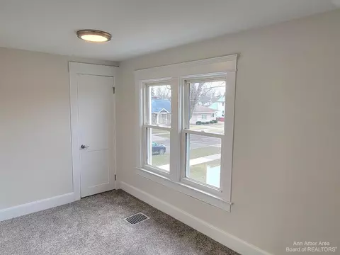 552 Orange St, Jackson, MI 49202 photo 14
