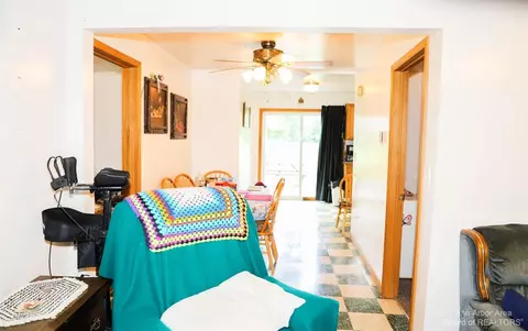 38671 Van Born Rd, Romulus, MI 48174 photo 8