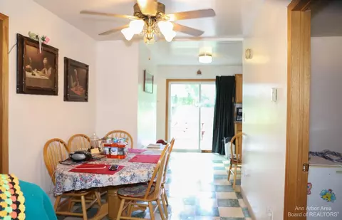 38671 Van Born Rd, Romulus, MI 48174 photo 9